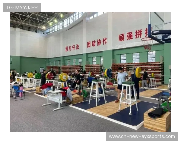 举重训练营开展学员技术等级认证提升教学规范性，举重技能简介